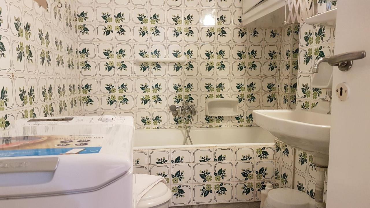 Teal Apartment - Athens Center, 4 Bd, 2 Bath Εξωτερικό φωτογραφία
